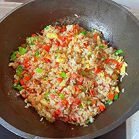 #感恩节为TA做顿饭#什锦炒饭的做法图解7
