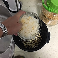 银耳莲子红豆薏米汤的做法图解5