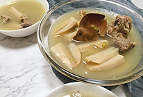 广东妹子的拿手广东汤——绿豆莲藕猪骨汤的做法