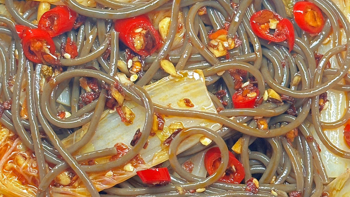 娃娃菜拌蕨根粉