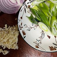 麻辣鲜香辣子鸡丁的做法图解2