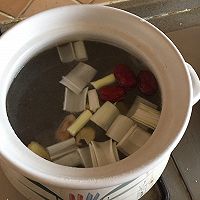 养生牛尾萝卜汤的做法图解5
