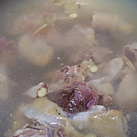 墨鱼鸡汤的做法图解2