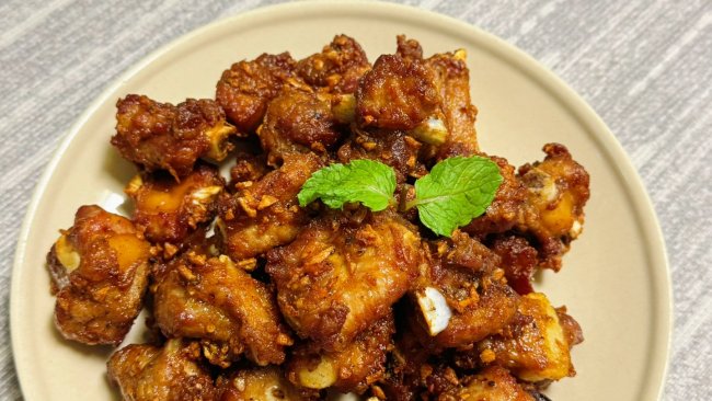 让人无法抵挡的蒜香炸排骨的做法