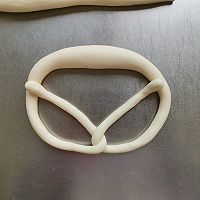 无糖德国碱水包的做法图解5