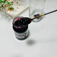 #丘比小能手料理课堂#DIY蓝莓生椰拿铁的做法图解2