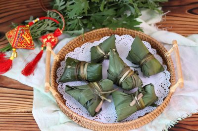 咸蛋黄肉粽&传统红枣粽