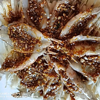 蒜蓉金针菇大虾的做法图解3