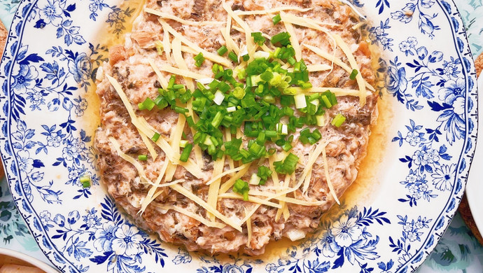 梅干菜马蹄蒸肉饼