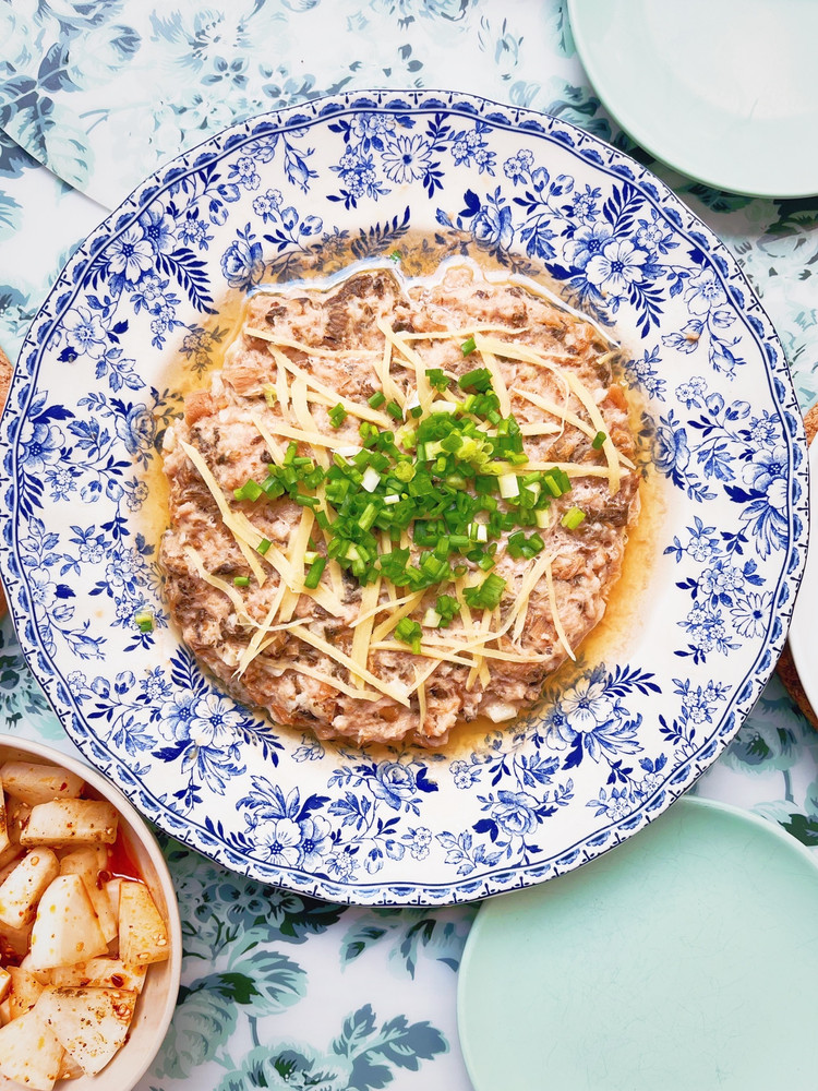 梅干菜马蹄蒸肉饼的做法