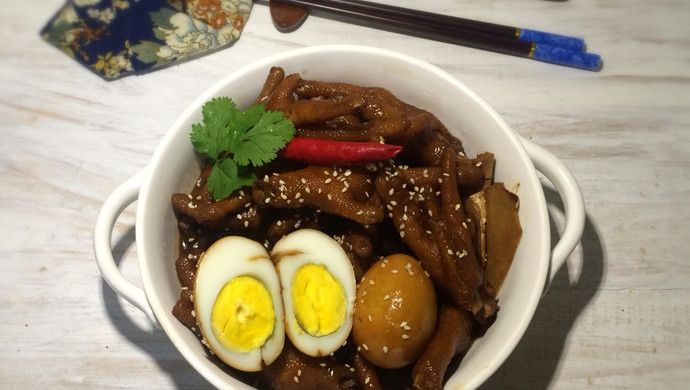 豉油鸡爪鸡蛋