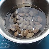 香辣花贝的做法图解1