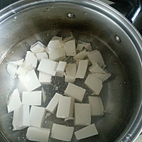 蛏子豆腐汤的做法图解3
