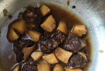 排骨炖土豆的做法