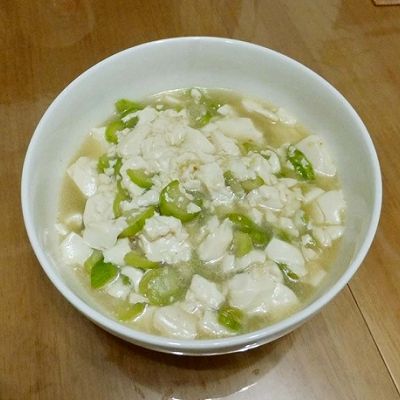 白玉丝瓜——简单的丝瓜烧豆腐