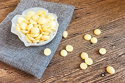 宝宝喜欢的蛋黄溶豆 简单好做的辅食零食 消耗蛋黄好方法