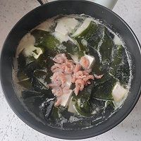 裙带菜虾仁豆腐汤（减脂汤）的做法图解4