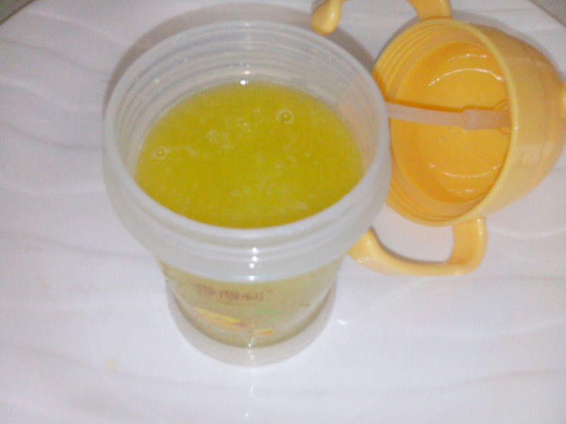 黄色西瓜汁