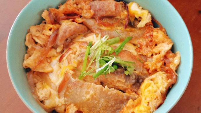 日式滑蛋鸡腿盖饭（三人份）