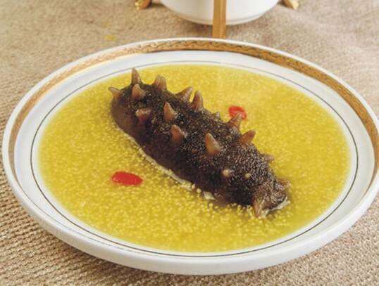 Millet and sea cucumber porridge to nourish the stomach