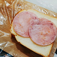 滑蛋火腿三明治蛋多到爆出来的做法图解8