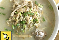 折耳根绿豆排骨汤的做法