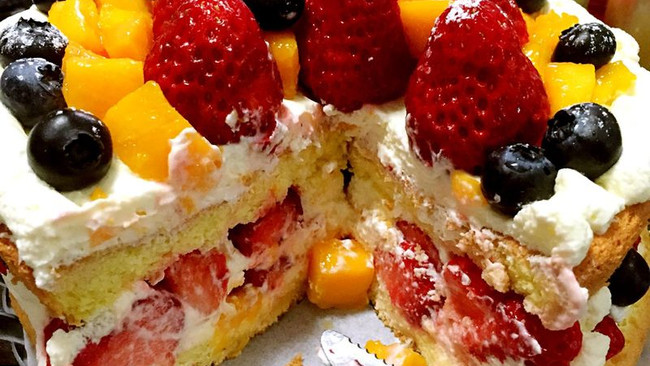 草莓芒果裸蛋糕的做法