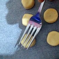 花生酱小香饼~~~附超好吃花生酱的做法的做法图解10