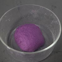 #女神野餐记#暄软香甜，一口爆浆的紫薯果酱面包的做法图解3