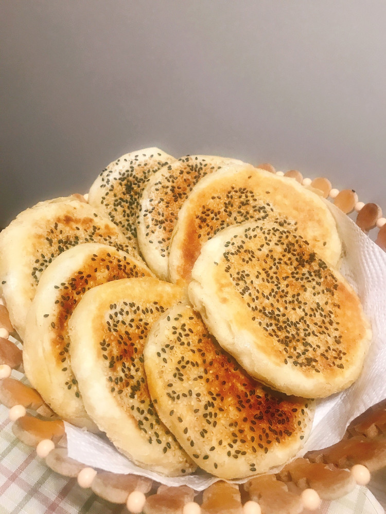 面食自己做～芝麻油酥烧饼的做法