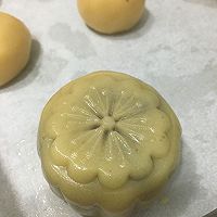 50g蛋黄月饼莲蓉紫薯豆沙通通都有哦的做法图解18