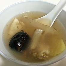 花胶螺肉红枣汤