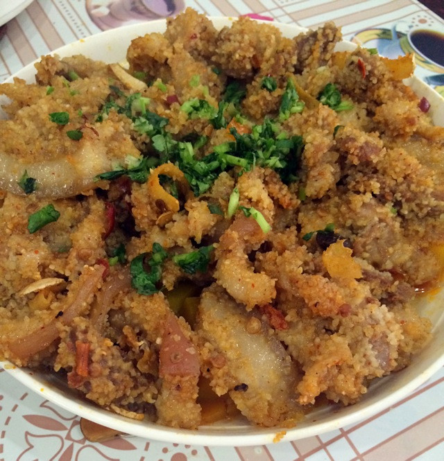 香辣粉蒸五花肉的做法