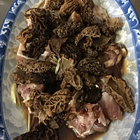 羊肚菌蒸排骨的做法图解3