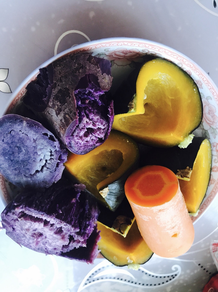 蒸紫薯 贝贝南瓜 胡萝卜的做法