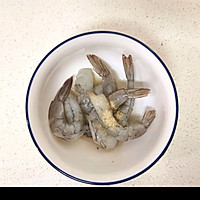 #奶香四溢 暖锅佳味#【西兰花虾仁炒饭】清新低卡餐的做法图解1