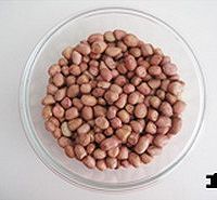 麻辣花生的做法图解1