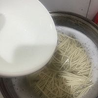 早餐挂面拌面的做法图解12