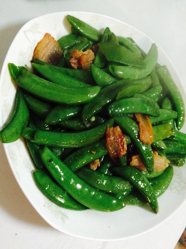 自制腊肉炒甜豆的做法