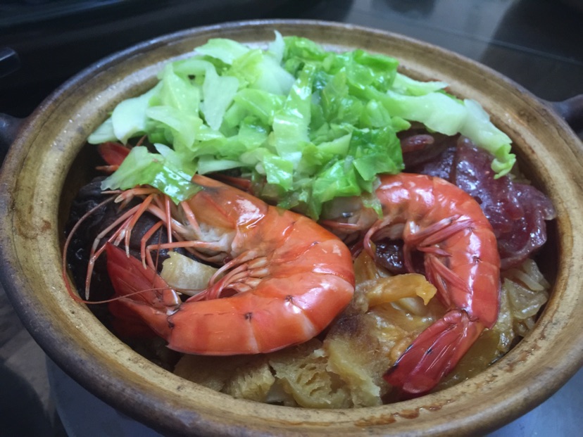 海鲜腊味砂锅饭