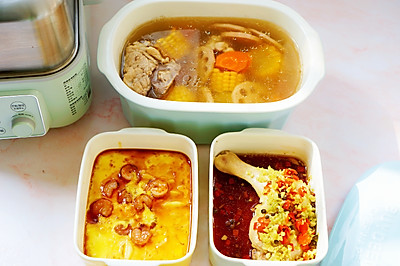 营养晚餐：猪骨莲藕玉米汤+日本豆腐蒸蛋羹+椒香鸡腿