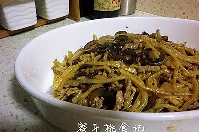 传统津菜烧三丝（海参、玉兰片、瘦猪肉）