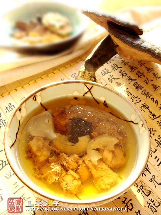 灵芝人参首乌煲瘦肉汤