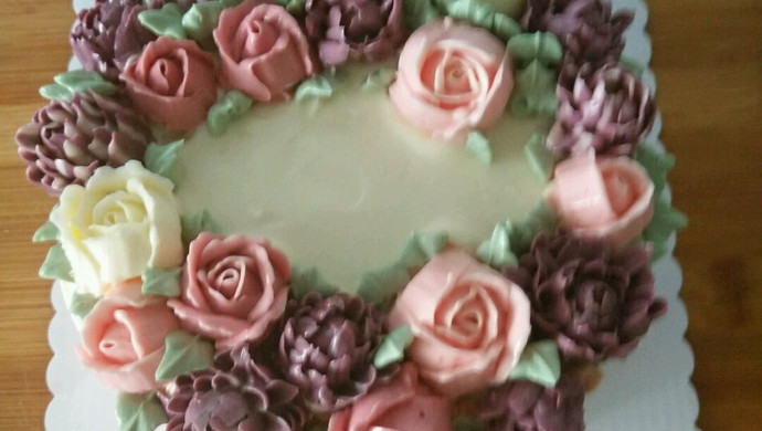 奶油蛋糕裱花蛋糕
