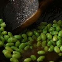 潮汕粿肉炒毛豆的做法图解3