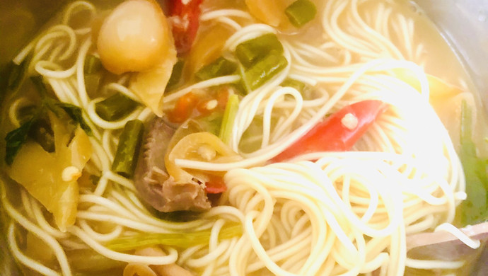 泡椒鸡杂面