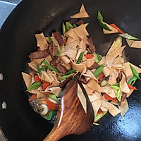 腊肉炒干豆腐的做法图解6