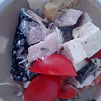 鲤鱼炖豆腐汤的做法图解3