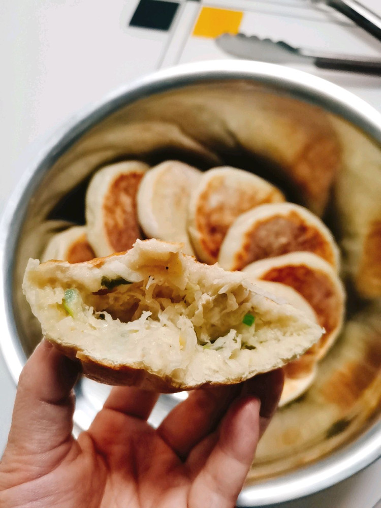 家常面食-电饼铛版萝卜丝饼咸鲜诱人一口气吃一盆的做法