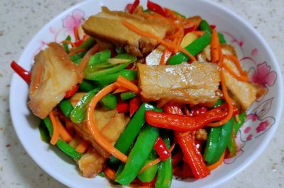 辣椒炒烧肉